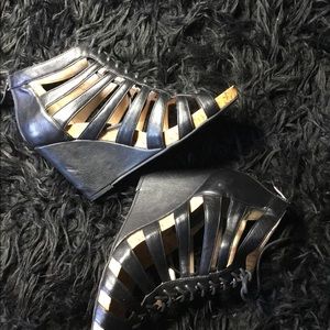 BCBG Paris black wedged sandal